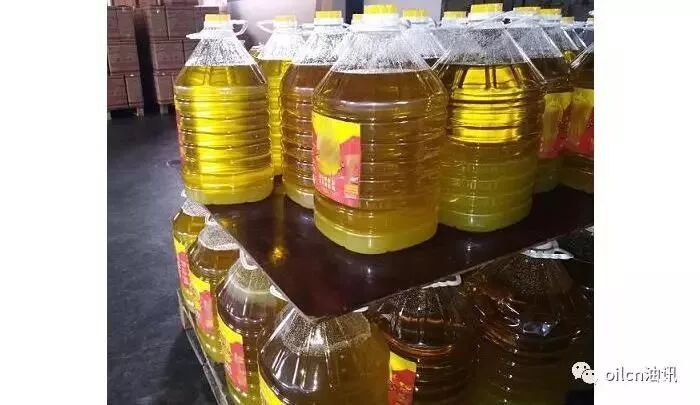 食用油的冷知识：植物油发朦“冻”态为何有不同，都能放心吃吗？